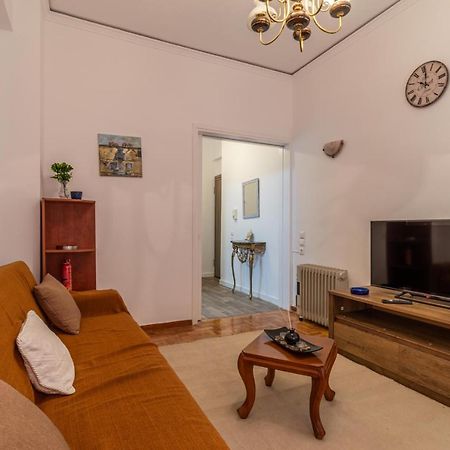Studio Melange In Loutraki Dt Exterior photo